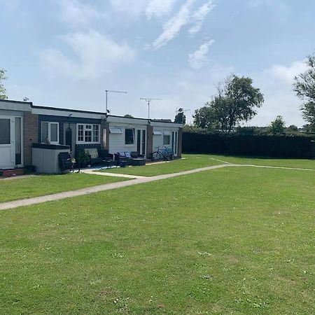 Hugo'S Hideaway Free Wifi Villa Hemsby Buitenkant foto